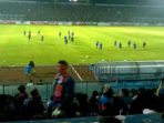 Puluhan Ribu Sporter Penuhi Stadion Kanjuruhan