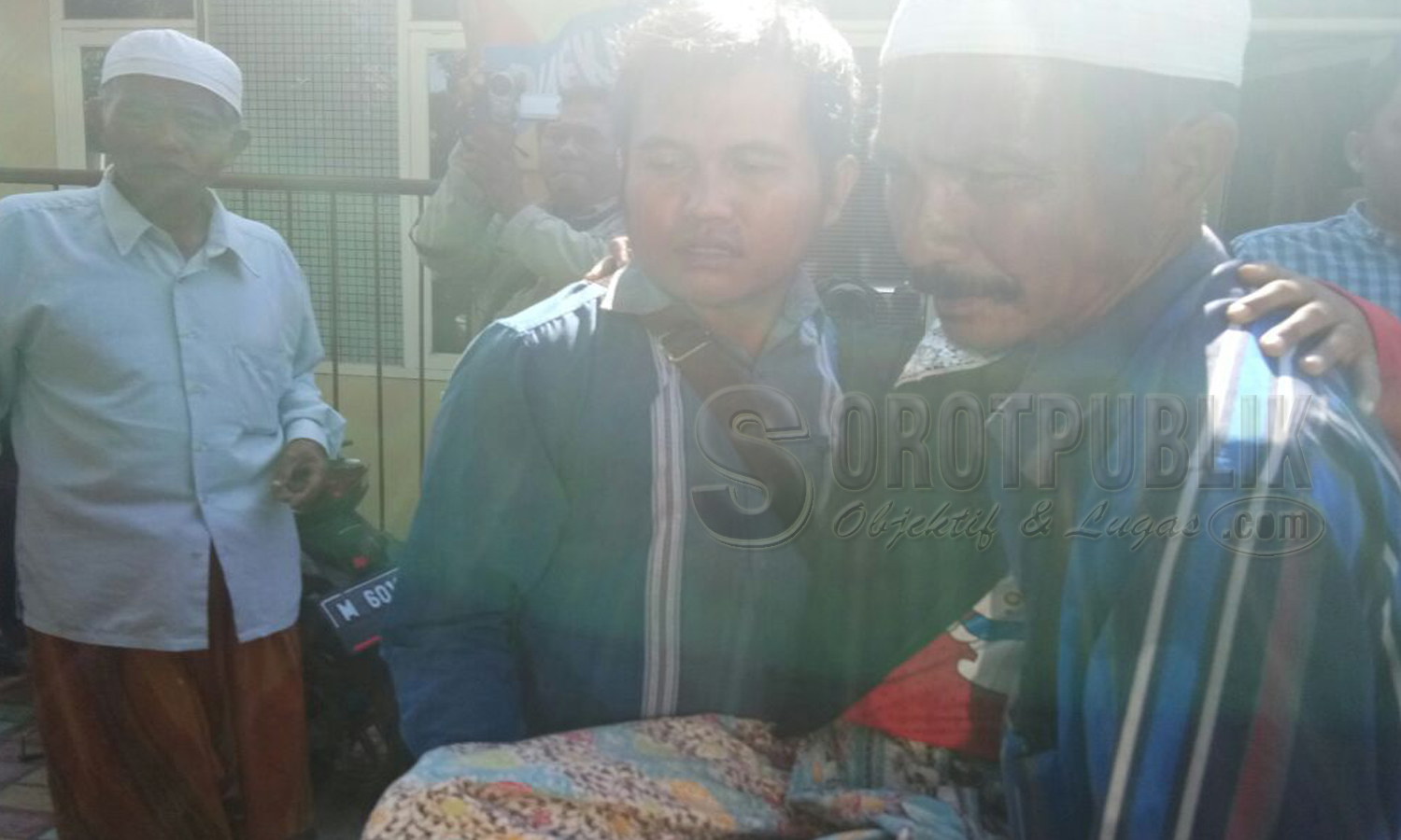 Korban Pemerkosaan di Bawa Pulang ke Rumahnya