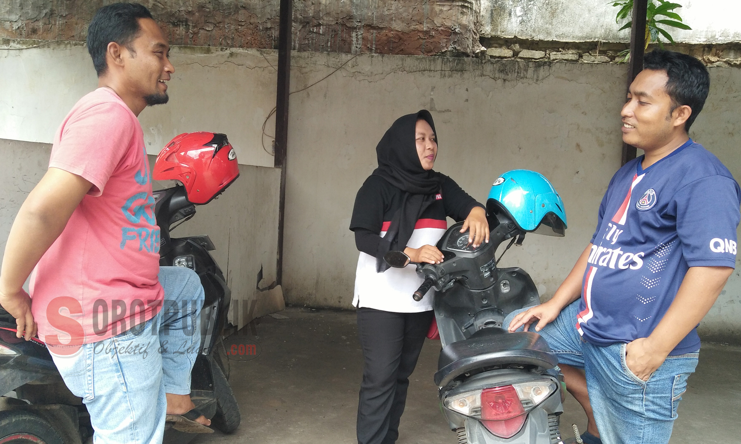 Para Korban Saat Menjelaskan Kepada sejumlah Wartawan