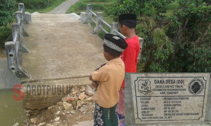 Jembatan Hasil Dana Desa 2017 Ambruk 