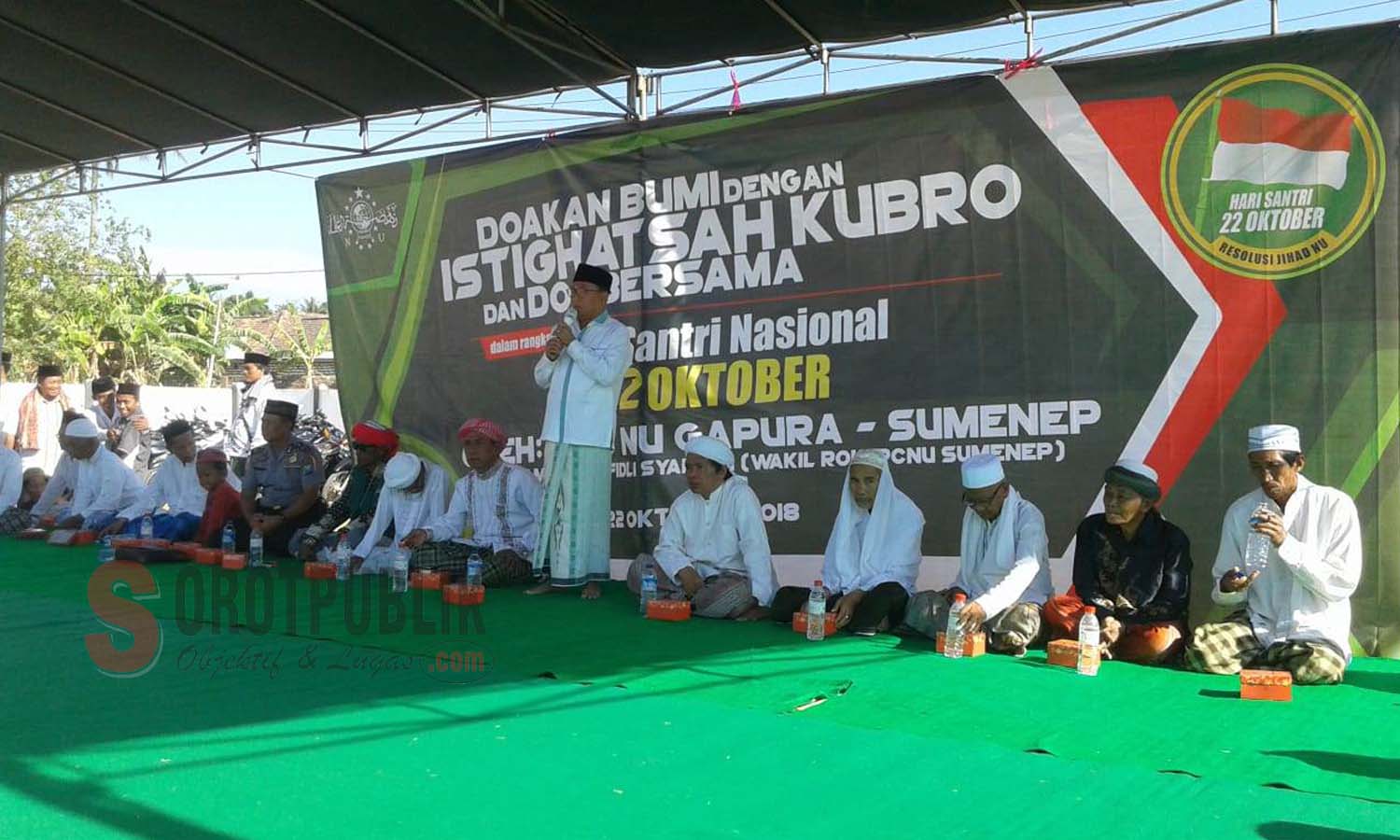 Bupati Busyro saat sambutan di Perayaan HSN 2018 MWC NU Gapura. (Foto Fawaid/SorotPublik)