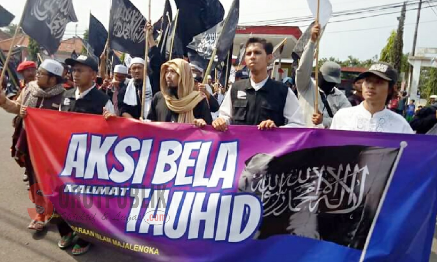 Aksi Bela Kalimat Tauhid oleh ratusan umat Islam di Majalengka, Jawa Barat. (Foto: Sigit/SorotPublik)