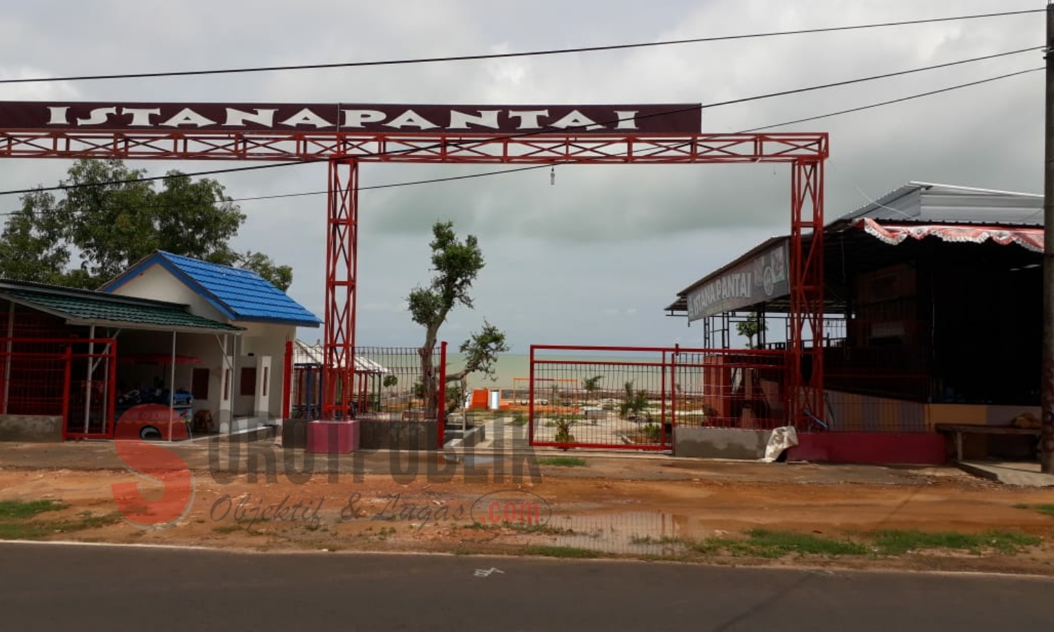 Istana Pantai, Resto Bak Wisata Baru di Jalur Pantura Desa Padangdangan, Kecamatan Pasongsongan, Sumenep. (Foto: Heri/SorotPublik)