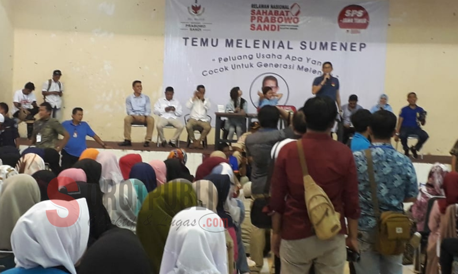 Cawapres Nomor Urut 2, Sandiaga Salahuddin Uno dalam acara Temu Milenial Sumenep di GNI setempat. (Foto: Heri/SorotPublik)