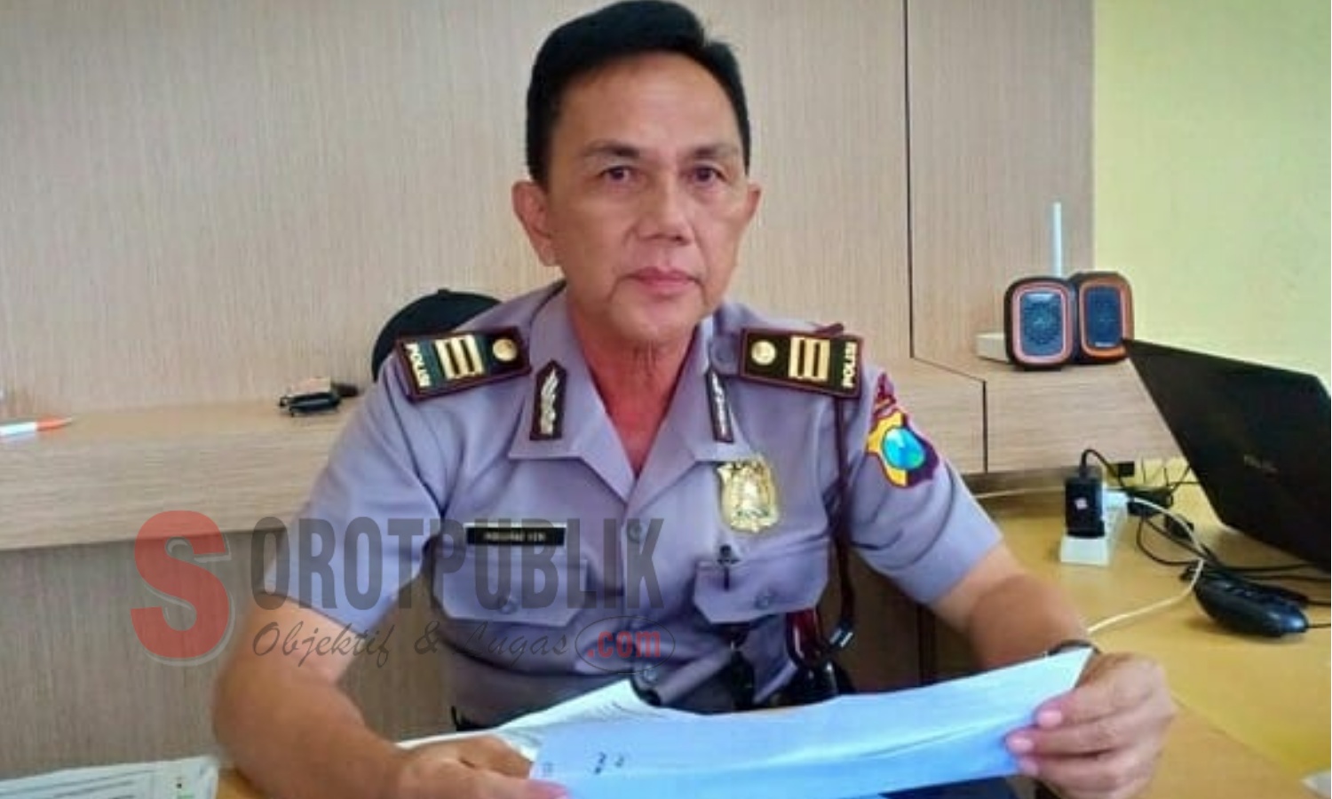 Kasubag Humas Polres Sumenep, AKP Moh. Heri saat ditemui di ruang kerjanya. (Foto: Heri/SorotPublik)