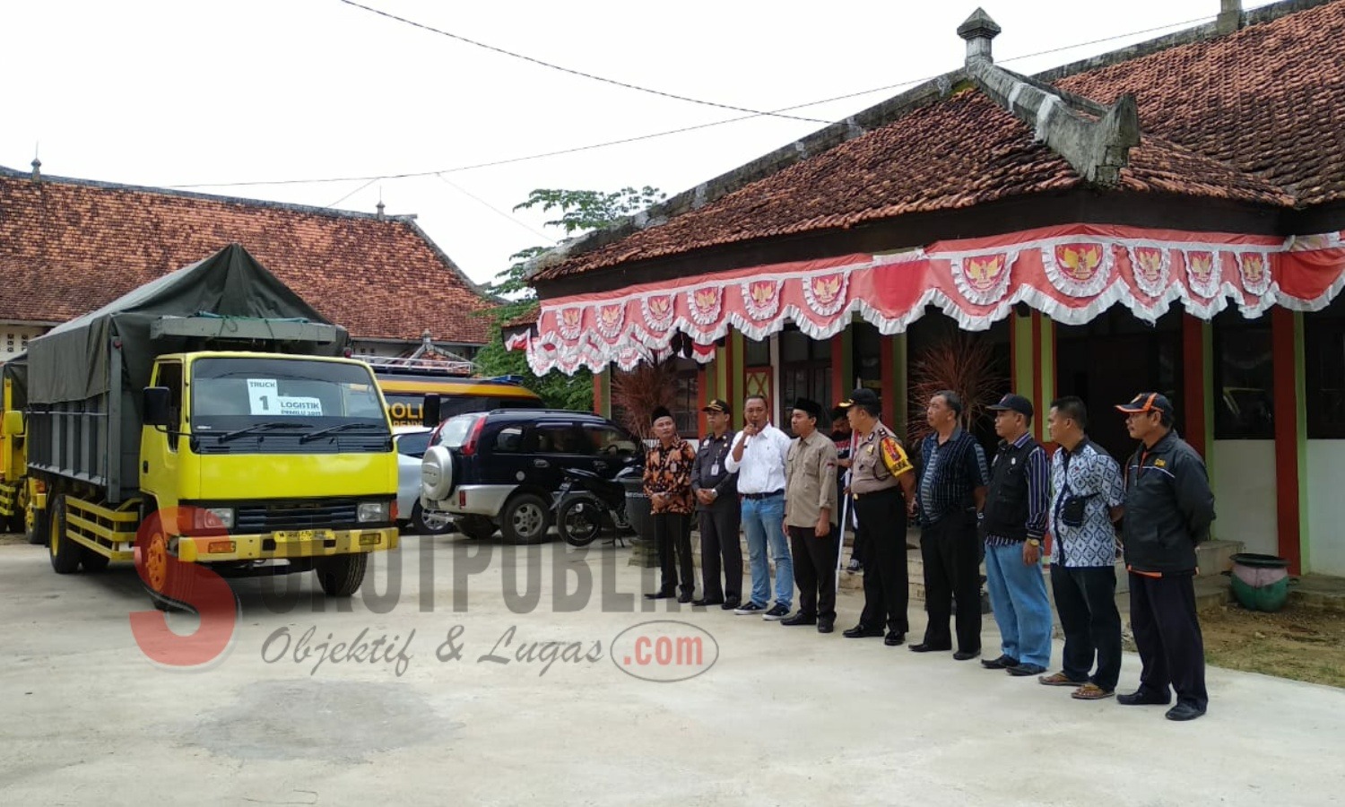 Pelepasan logistik kepulauan di KPUD Sumenep. (Foto: Hairul/SorotPublik)