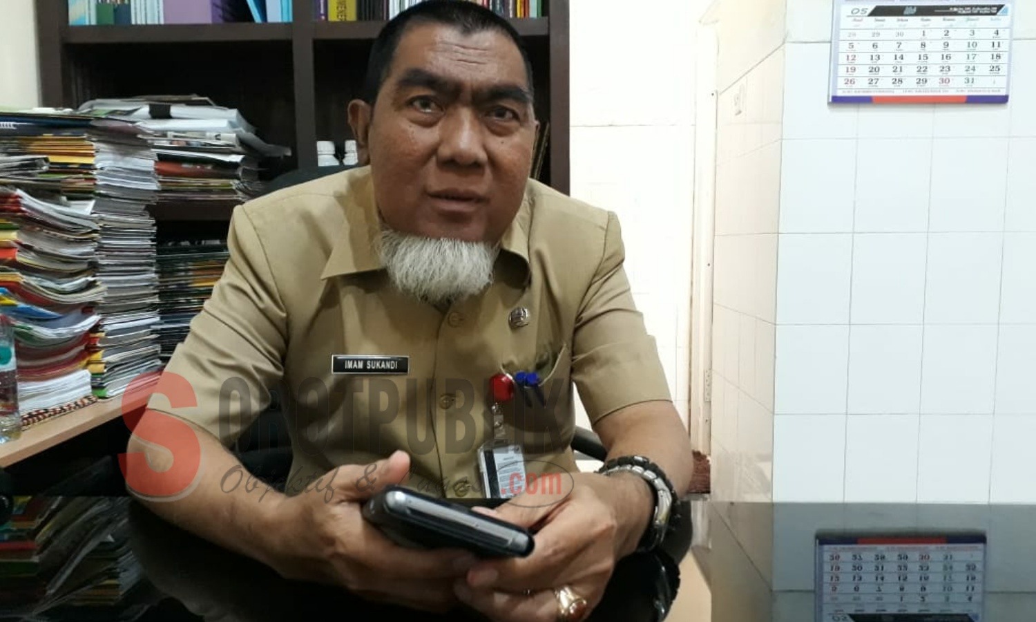 Plt Kepala Badan Pengelolaan Pendapatan Keuangan dan Aset Daerah (BPPKAD) Sumenep, H. Imam Sukandi. (Foto: Heri/SorotPublik)