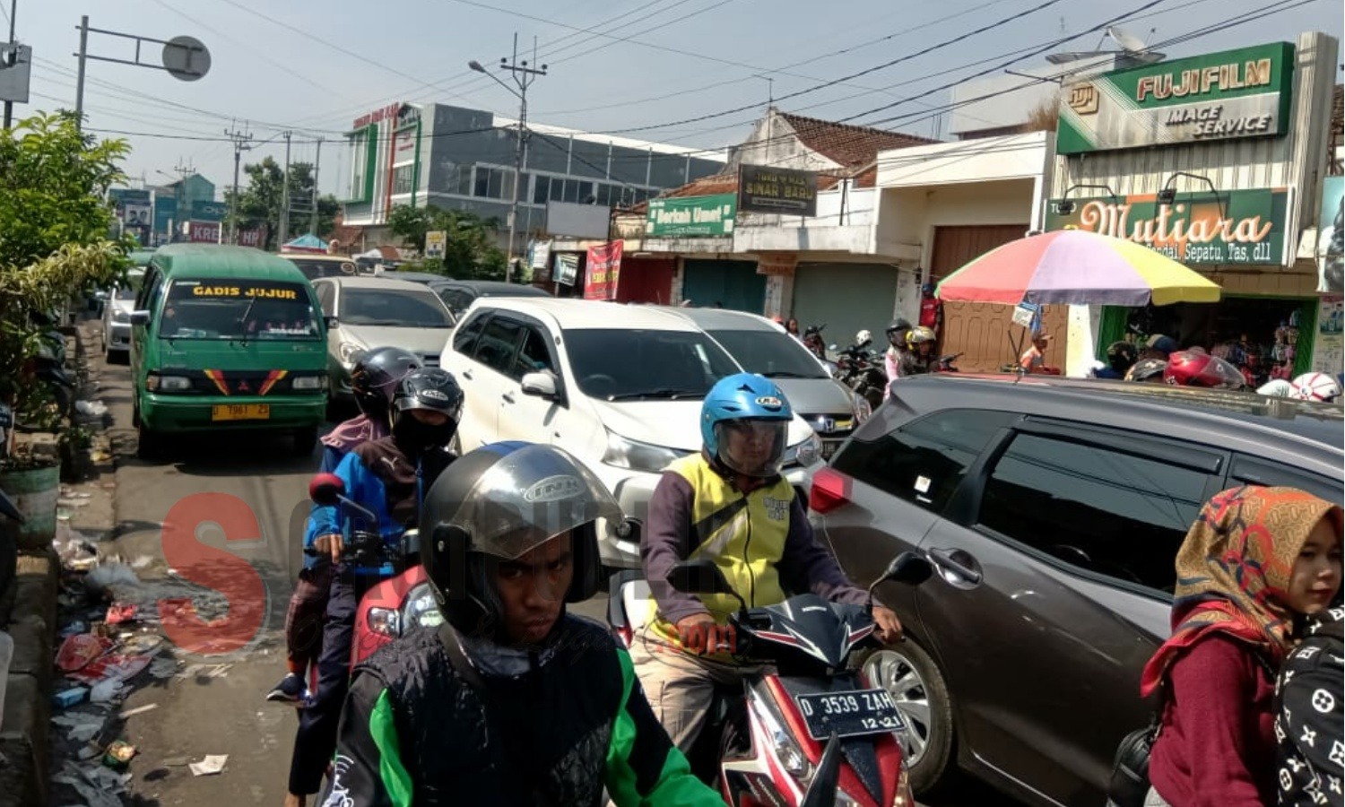 Kondisi arus lalu lintas di Ciwidey-Rancabali hari terakhir libur lebaran Idul Fitri 1440 H. (Foto: Q Agus/SorotPublik)