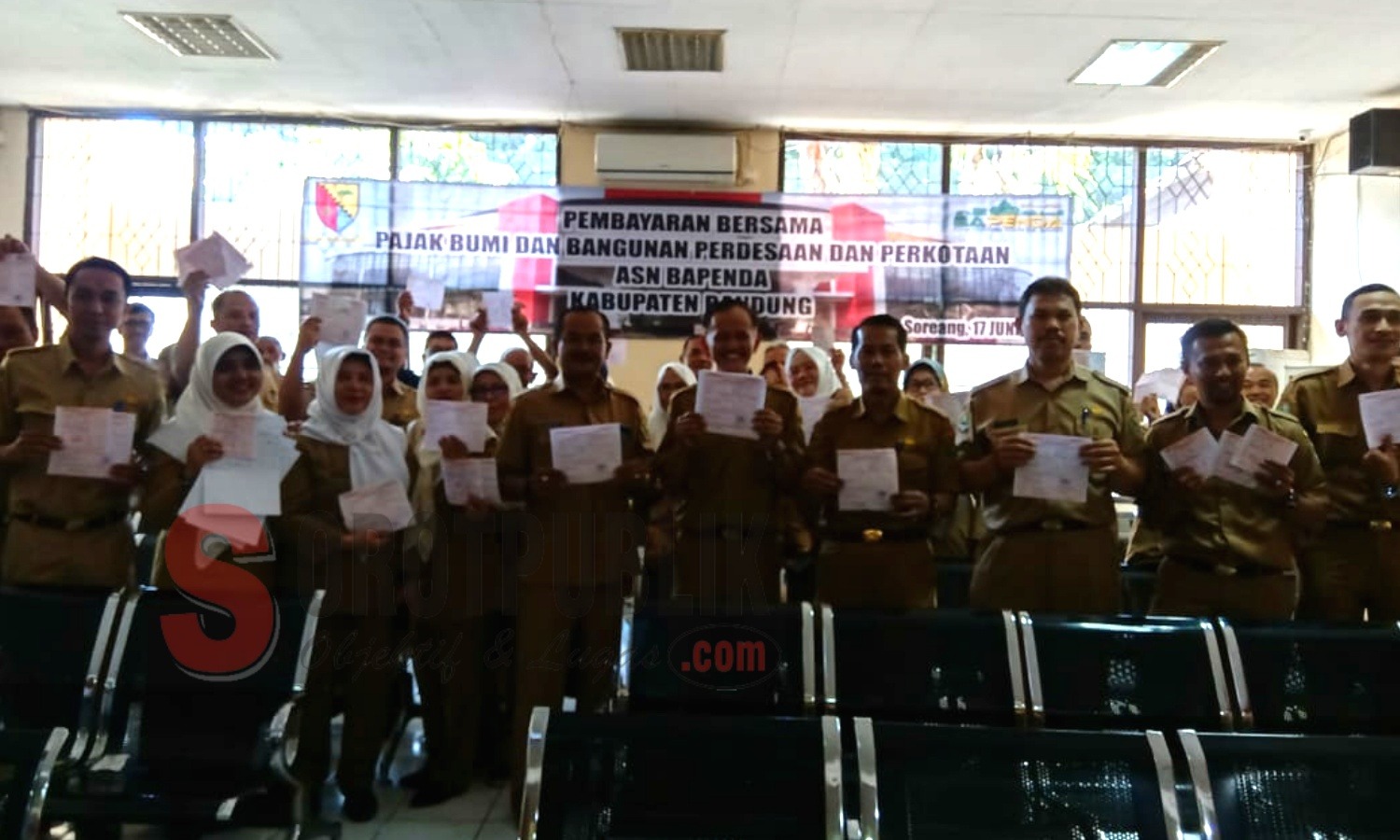 Kegiatan Pembayaran Bersama Pajak Bumi dan Bangunan Perdesaan dan Perkotaan ASN Bapenda Kabupaten Bandung. (Foto: Q Agus/SorotPublik)