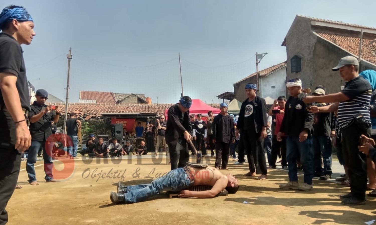 Perguruan Pencak Silat Sinar Banten Kabupaten Bandung menggelar tiga pertandingan dalam rangka Peringatan Hari Jadi ke-50. (Foto: Ki Agus/SorotPublik)