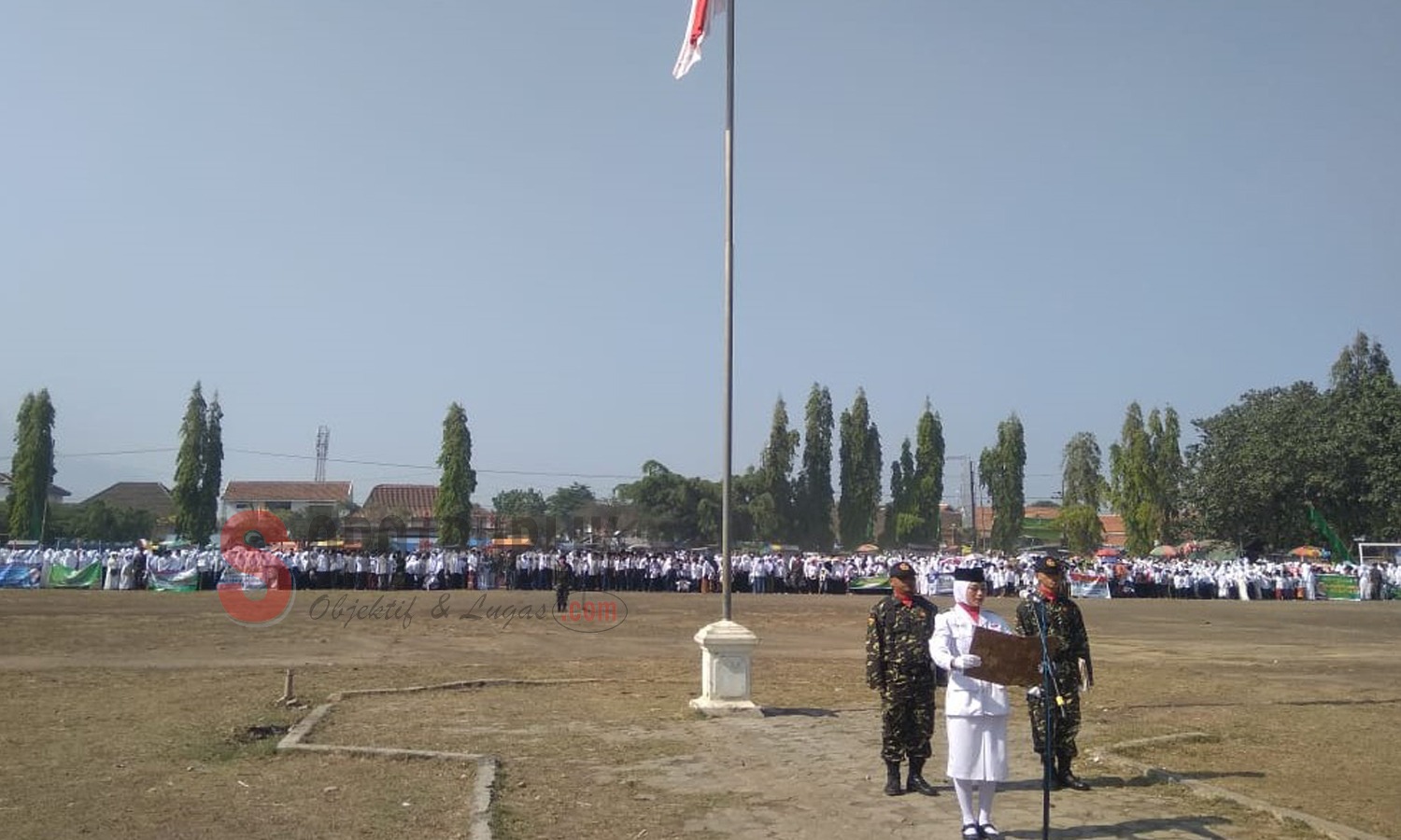 Lima ribu santri dan siswa ikuti HSN di lapangan Kecamatan Puger, Kabupaten Jember Foto (Salman/SOROTPUBLIK)