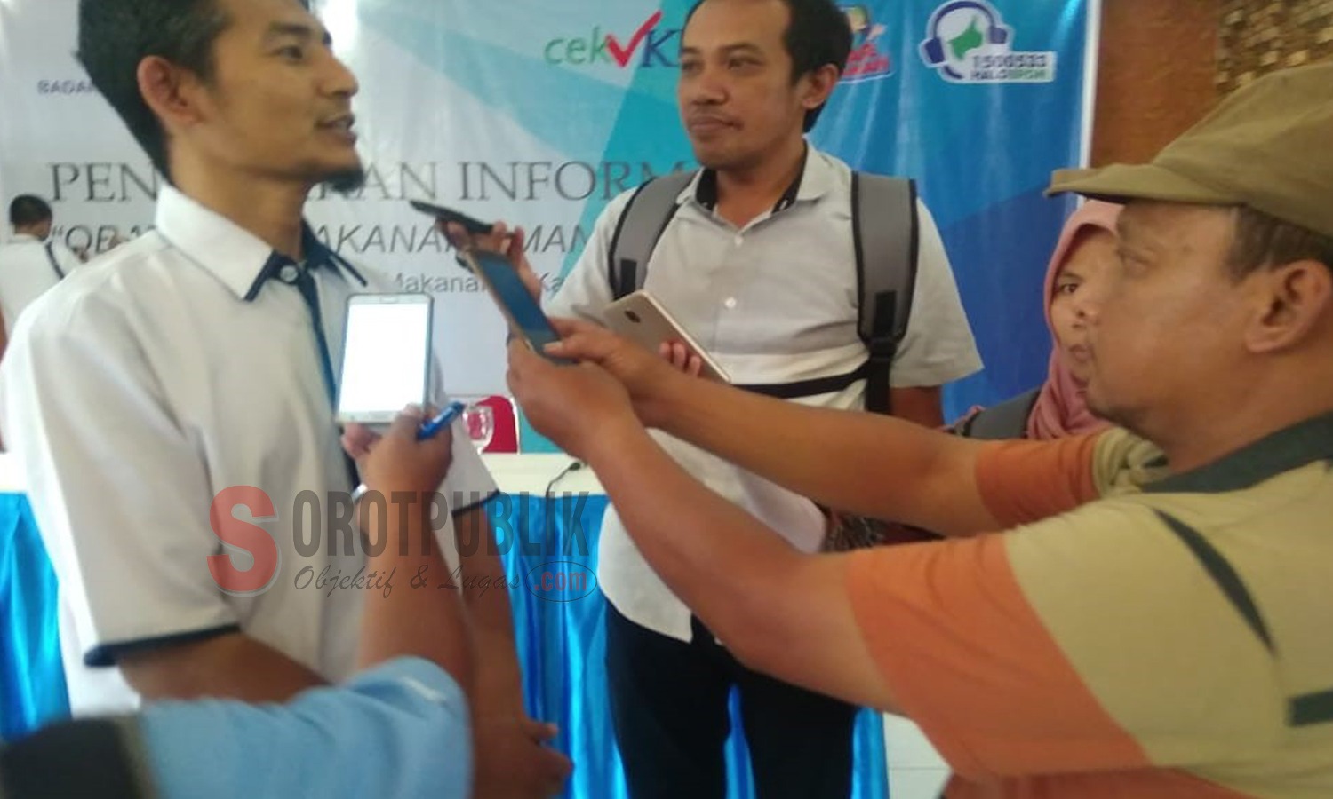 Eko Budi Hermawan, saat memberikan keterangan kepada awak media (Foto: Salman/SOROTPUBLIK)