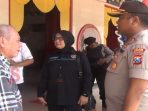 Kapolres Sumenep saat meminta izin melakukan seterilisasi Klenteng