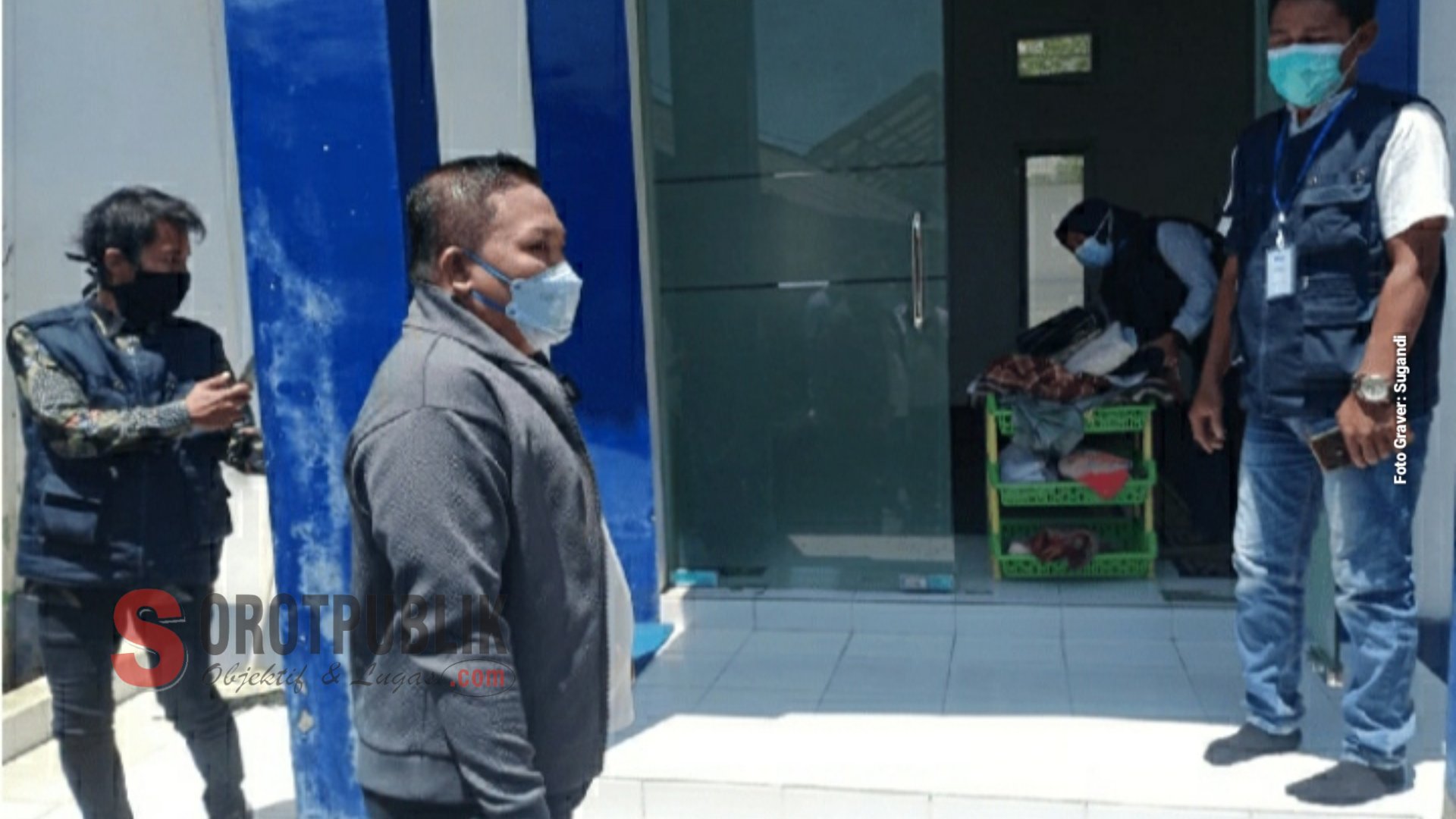 H. Slamet Junaidi, saat tinjau Kantor DLH Sampang.