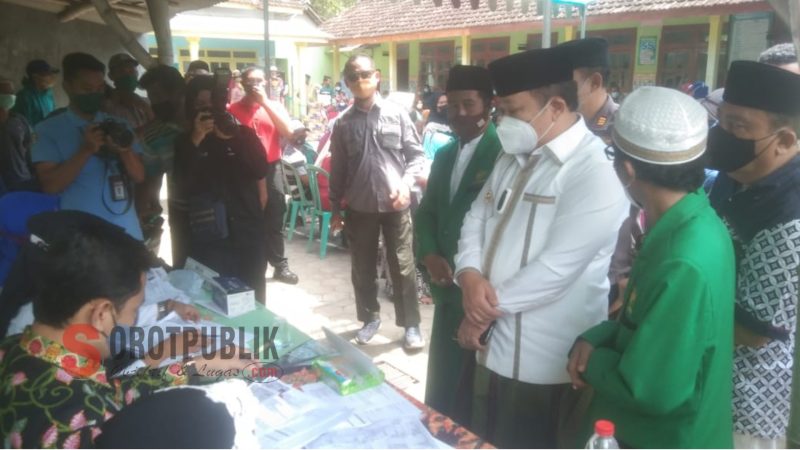 Bupati Jember saat tinjau Vaksinasi Covid-19