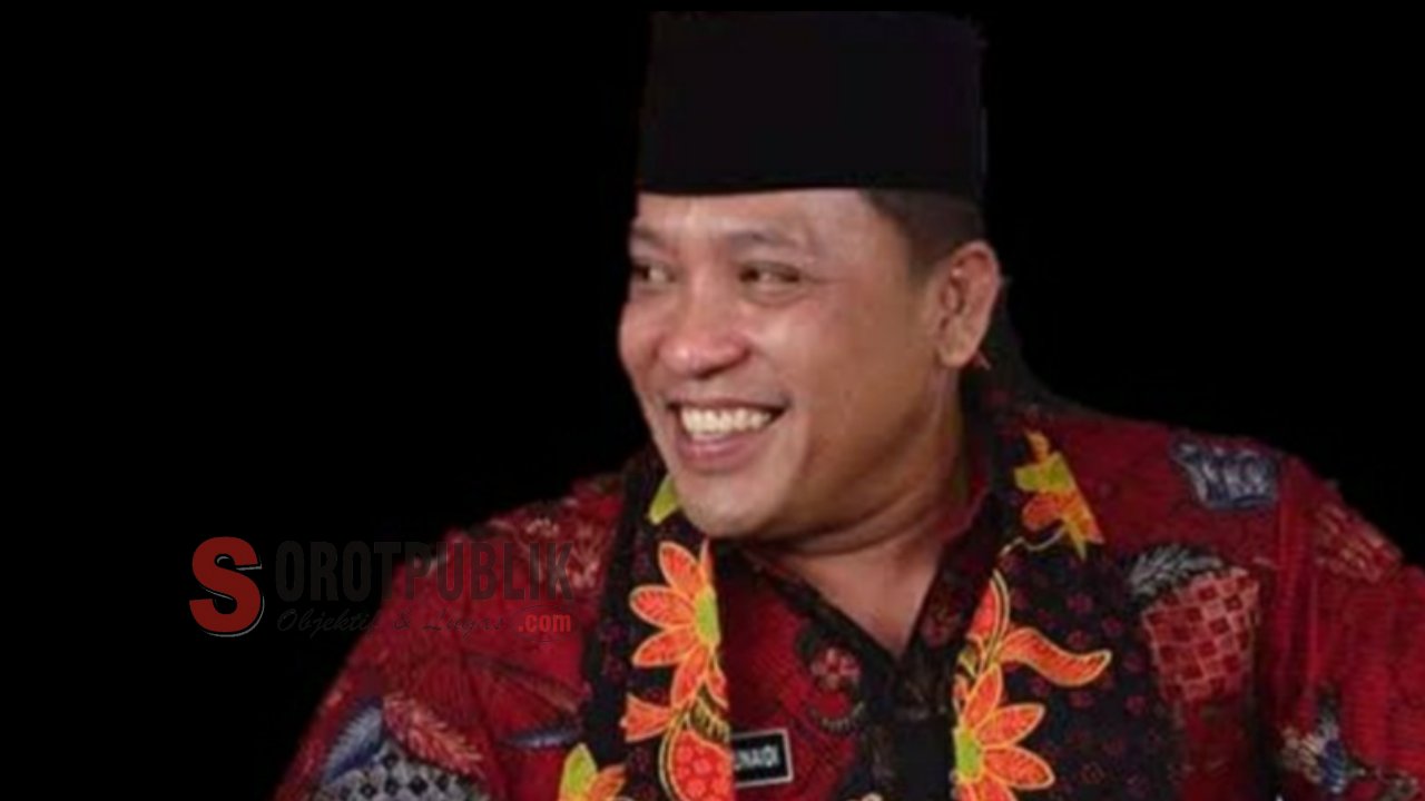 Bupati Kabupaten Sampang H. Slamet Junaidi.