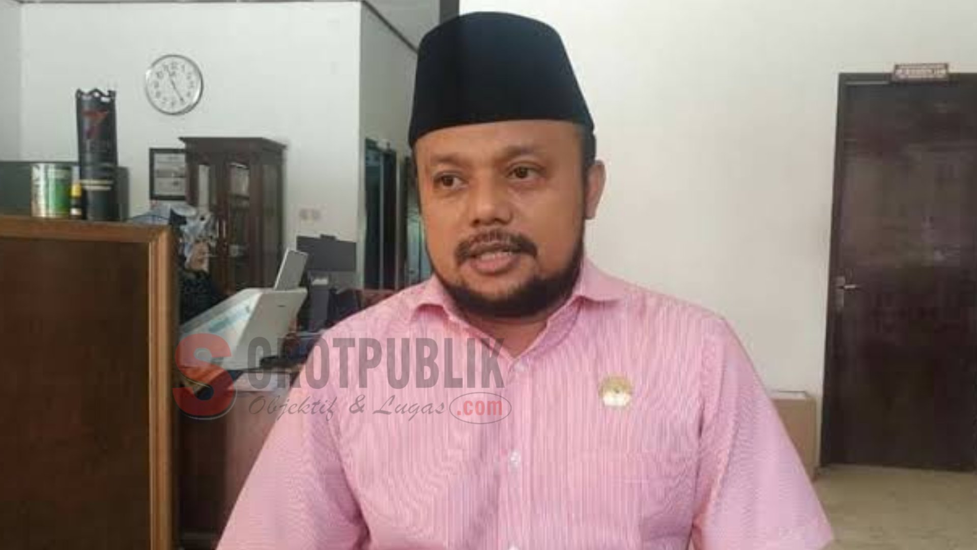 Rafiqi, Devisi SDM & Parmas KPU Kabupaten Sumenep.