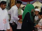 Bupati Sumenep Dampingi Gubernur Salurkan Bantuan