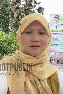 Beberapa Warga di Desa Rajun Keluhkan Jalan Rusak